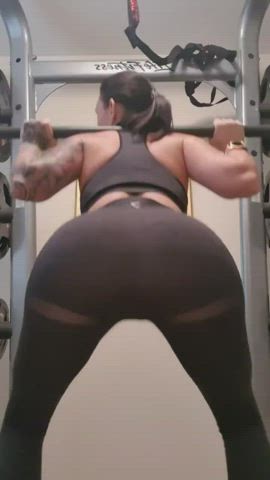I have one simple question, smash or pass?