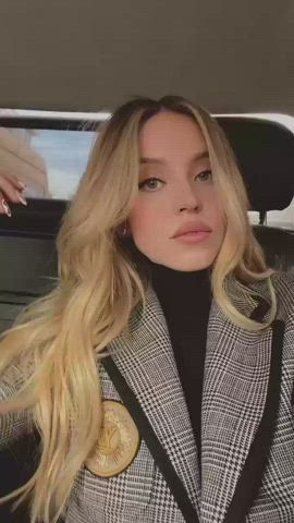 Celebrity Smile Sydney Sweeney gif