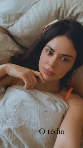 Dani Facial Latina gif