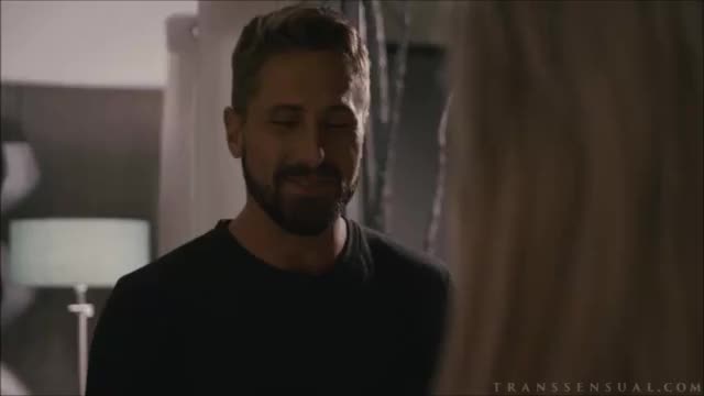 Aubrey Kate tops her lucky husband