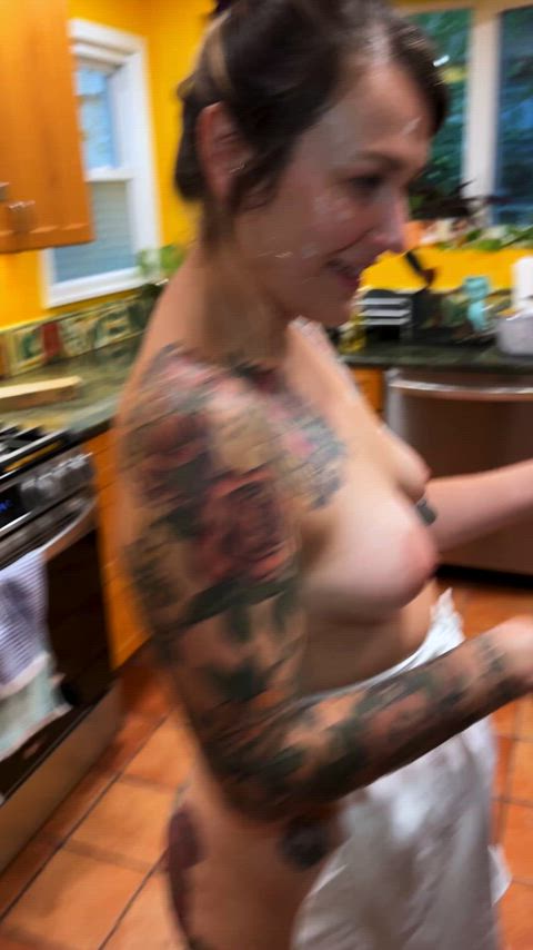 He fucked me and came on my ass while I baked him cookies