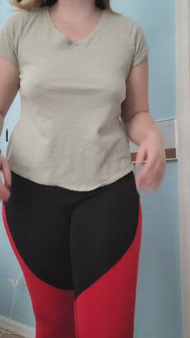 Do you like my Valentine's Day outfit? (Excuse my clumsiness ?)