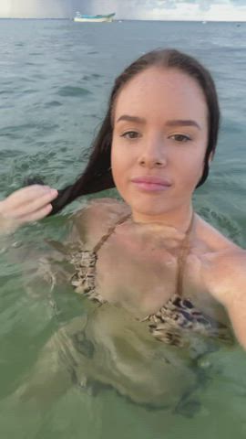 did u ever have sex in the sea.. we should try [Video]