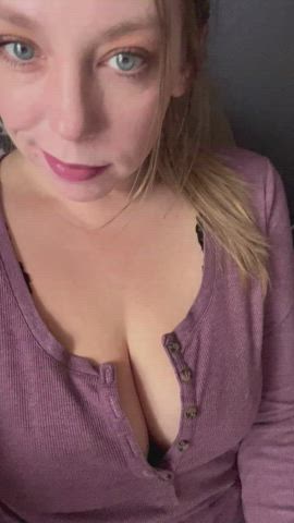 Happy Milf Monday! Here’s my tits to celebrate!