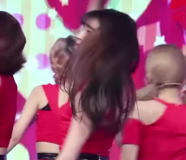 [Fancam 직캠] Hayoung(하영) fromis 9(프로미스나인)   LOVE BOMB   Simply