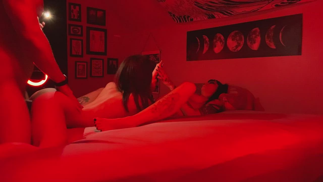 This entire red room Threesome is going up on our OF wall tonight 🔥🔥 Some absolutely