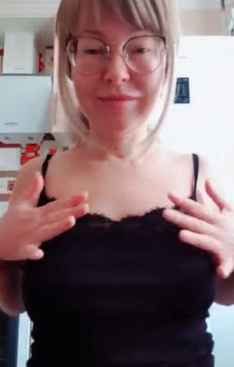 cam camgirl ukrainian webcam just-boobs gif