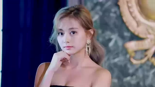 492. Twice - Tzuyu