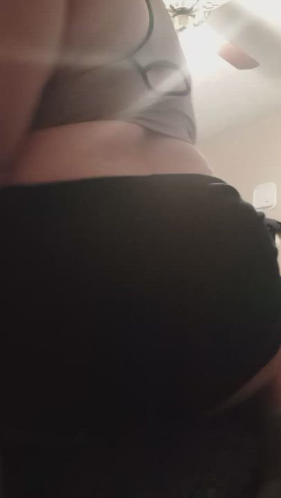 Am I cute enough to capture your attention??