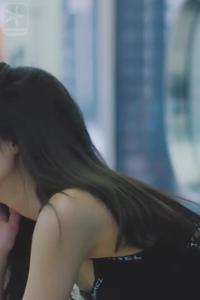 Jennie - 'SOLO' M/V 5-2-2