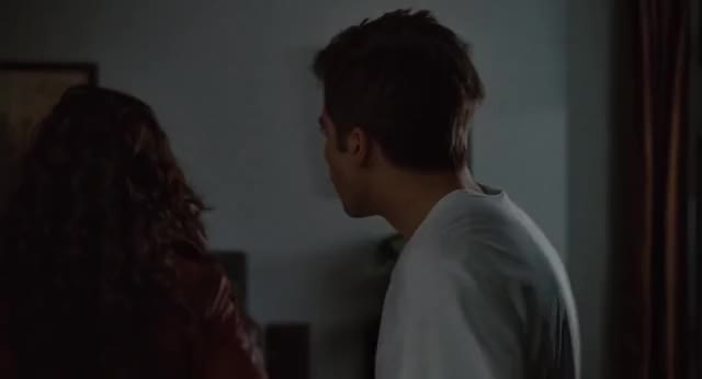 Anne Hathaway nude - Love and Other Drugs (2010) #2