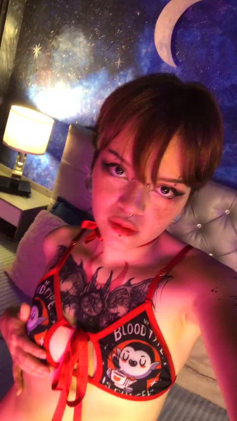 18 years old chaturbate cute latina petite redhead skinny stripchat teen webcam gif