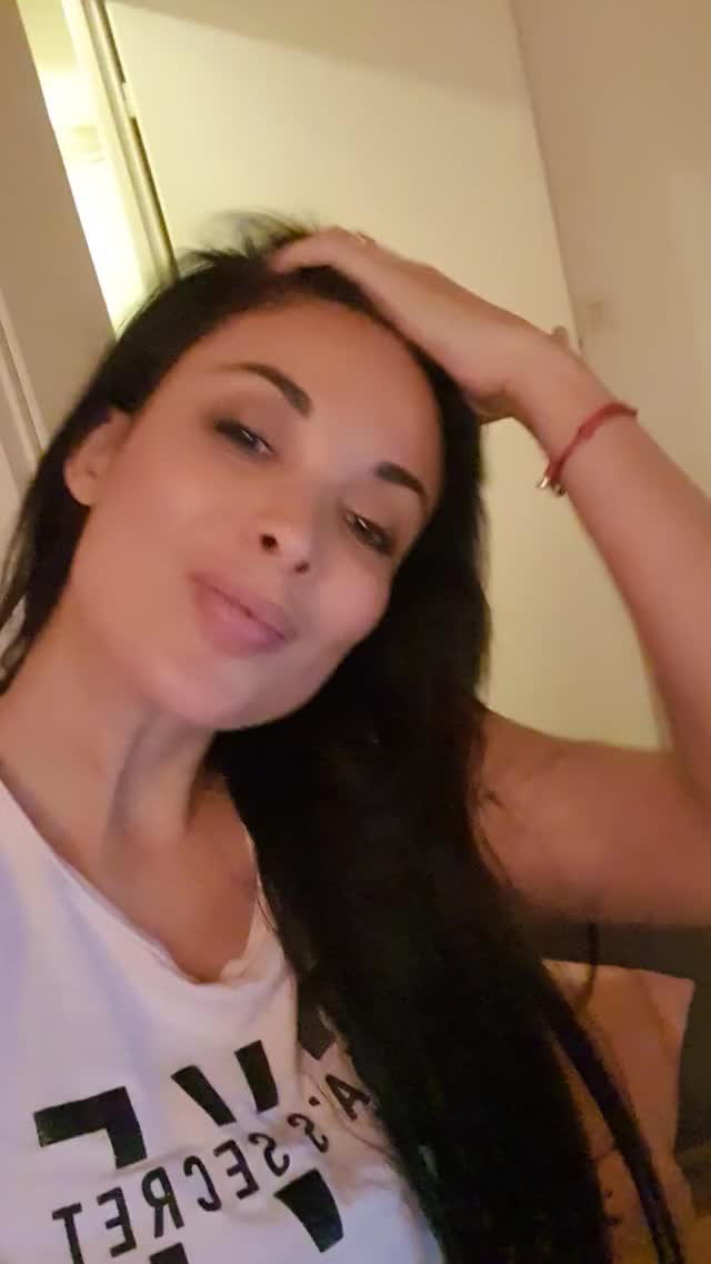 I'am Anissa Kate