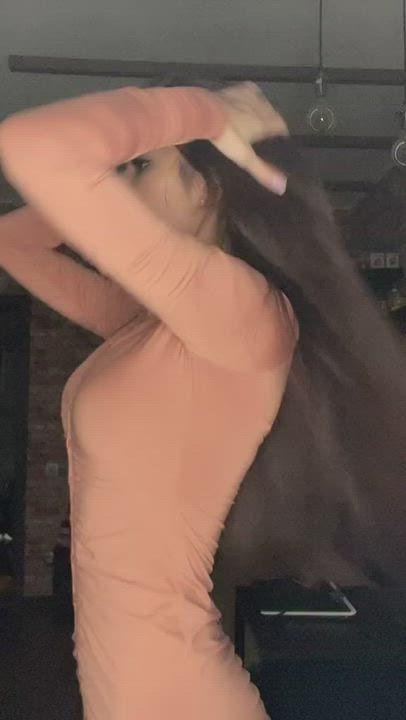 Long Hair, sexy lips, pretty face - diana__princess