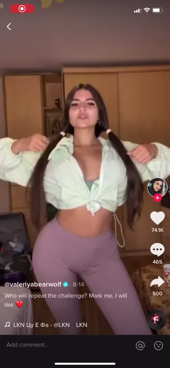 Thick,Curvy and Sexy Trophy Russian Woman Valeriya Bearwolf dances with her thighs