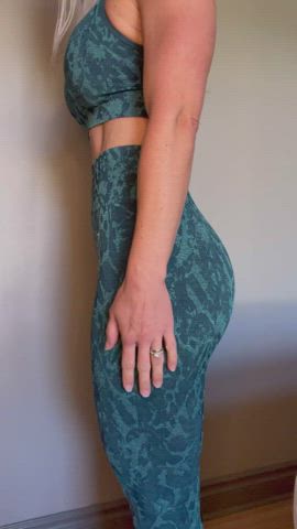 Hard for hardbody MILFs