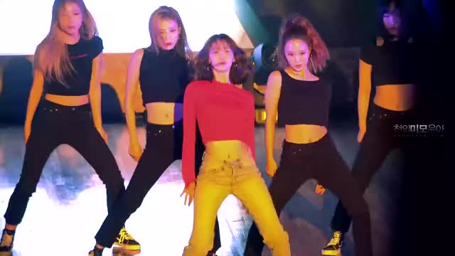 tight yoona on alll fours