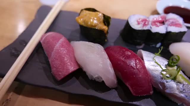 Tsukiji Market Sushi