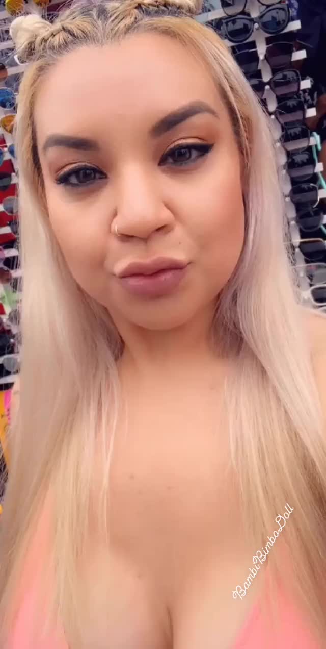 Bambi in Mexico ? boobs &amp; braids