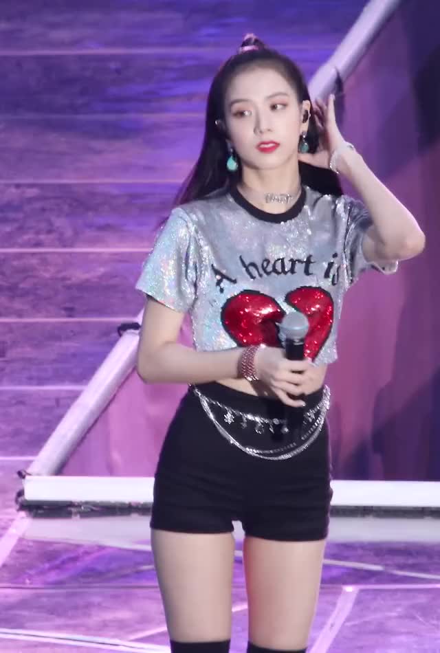 BlackPink - Jisoo's Thigh Gap High Bit Rate