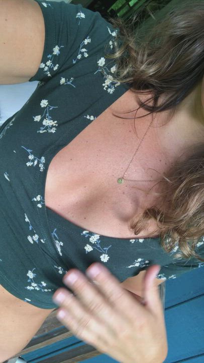 FAT ASS ? HAIRY PUSSY ? TAN LINES ? PERKY TITTIES ? Cum get your hands on some of