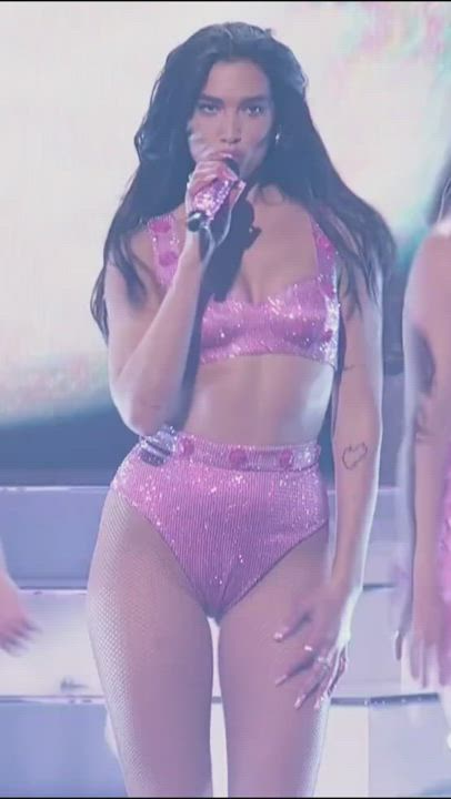 dua lipa's flexible body.