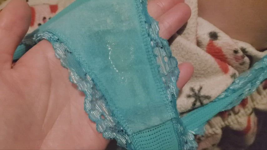 Look how juicy these are and I'm still gonna wear them tomorrow too, message me to