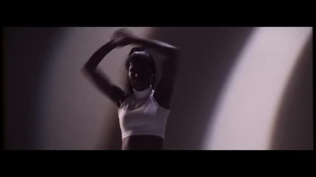 Ariana Grande - Problem ft. Iggy Azalea