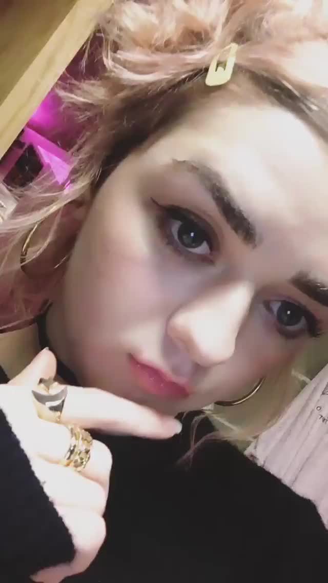 maisie williams 46894486 2189532197765081 2879024307209336153 n
