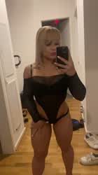 what would you do if i was your roommate and came into your room like this?