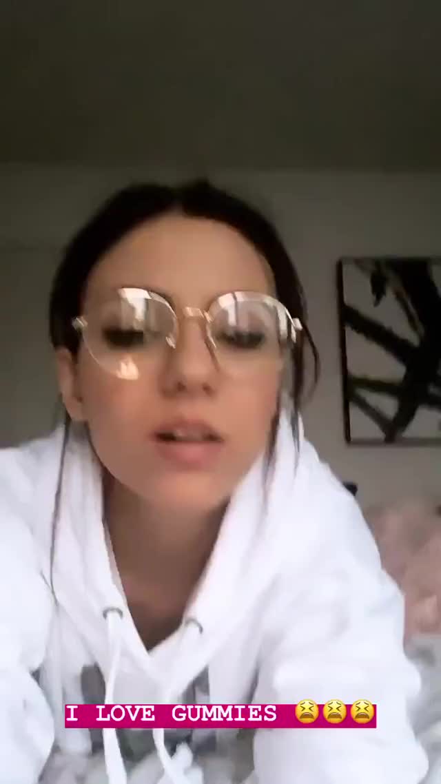 victoriajustice-story-2257728567