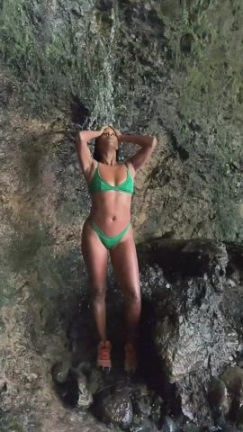 ass big tits brunette celebrity close up gabrielle union legs natural tits small