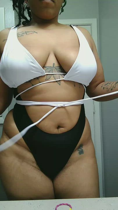 Cum all on my Boobs an lick it up!