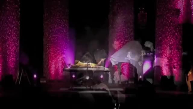 Sawing a woman in half - Tous en piste 2016