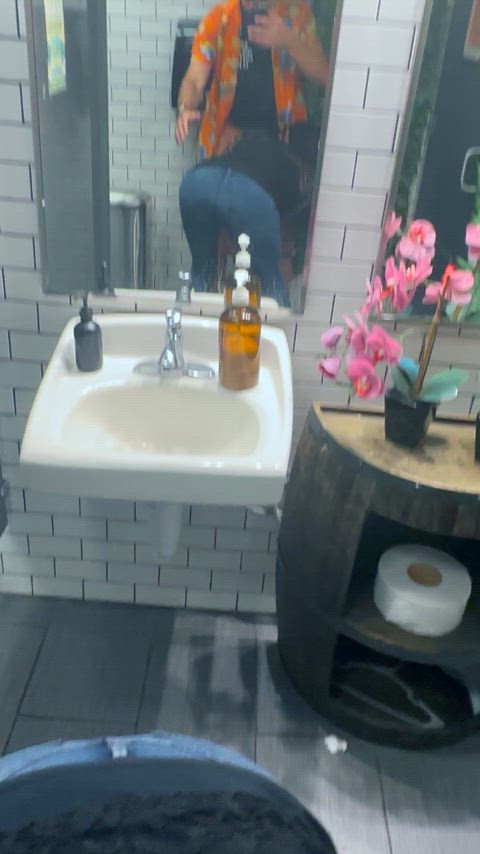 Marie Fox bartender blowjob public bathroom