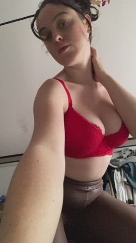 Oh hey, want to look at my ass?