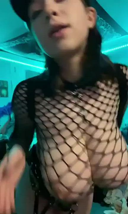 Big Tits Goth Sexy Susi gif