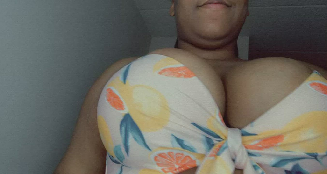 21 Years Old Big Tits Ebony gif
