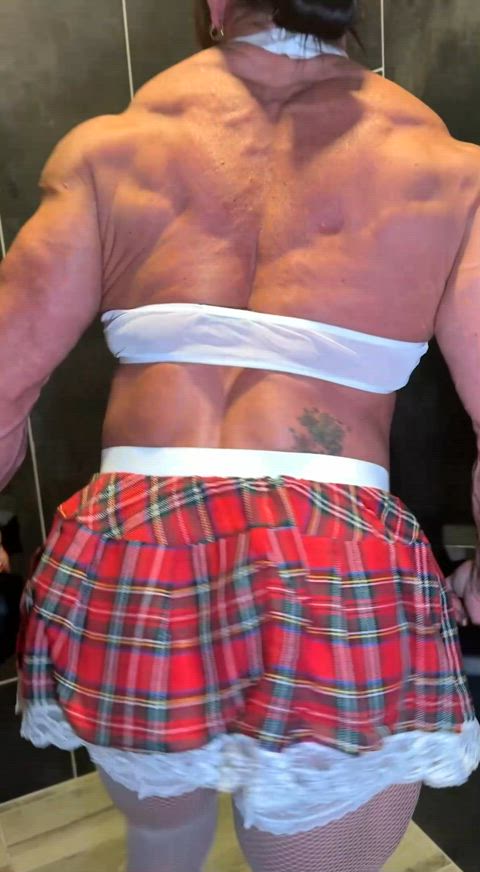 bodybuilder female muscles muscular milf workout gif