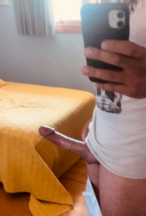 Horny. 32, Metro Detroit.