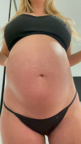 big tits onlyfans pregnant pregnant-porn gif