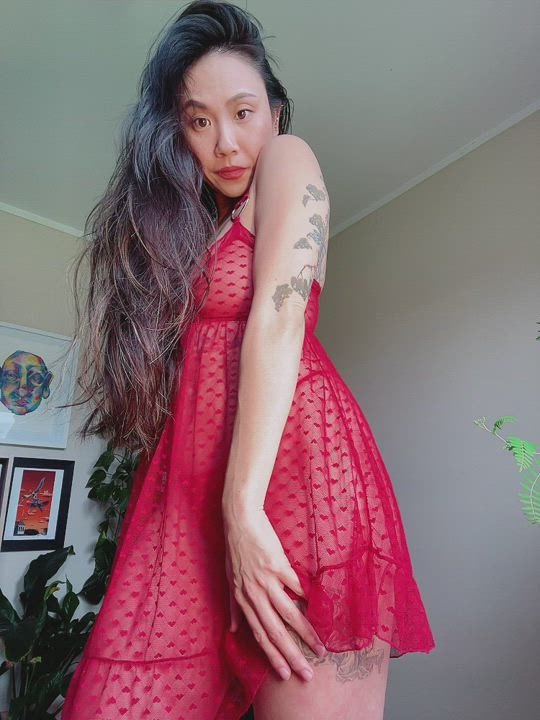 Do you think I suit red?