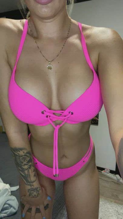 Just watch me doing dirty things in my bikini
