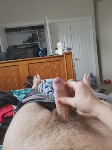 I love cumming on myself