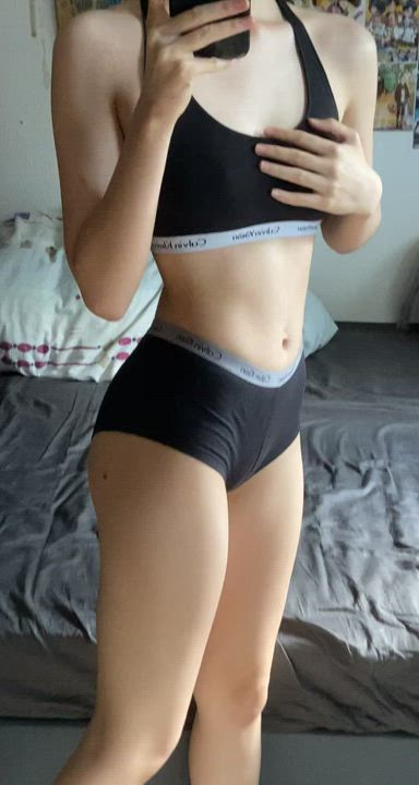not many people like my posts maybe my body isn’t the best on here but i’m confident