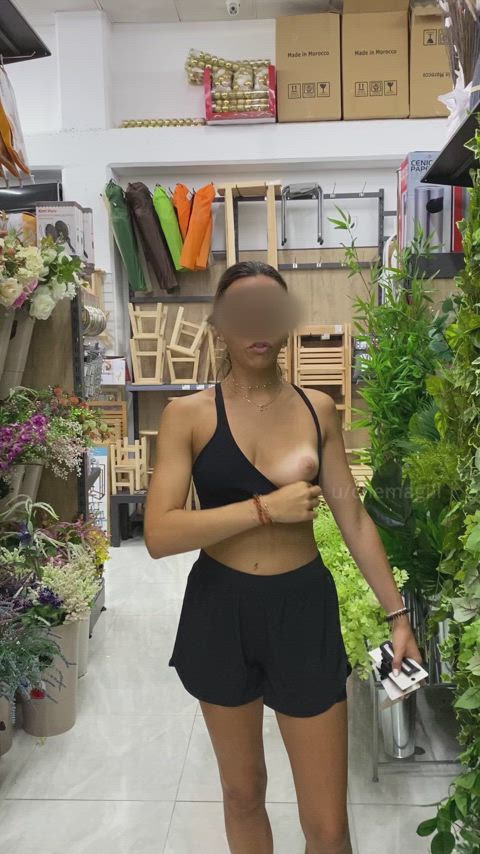 Should I flash looking at the camera next time? I think the chinese guy at the checkout
