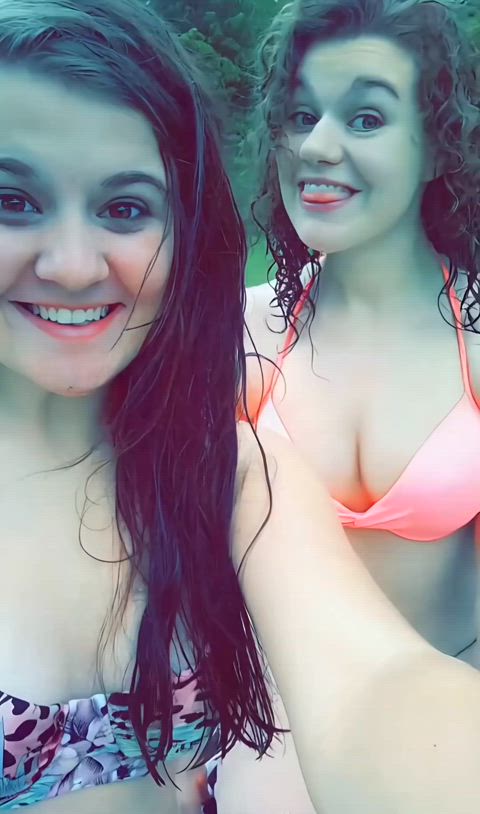 18 years old american babe bikini boobs cute french kissing kissing teen white girl