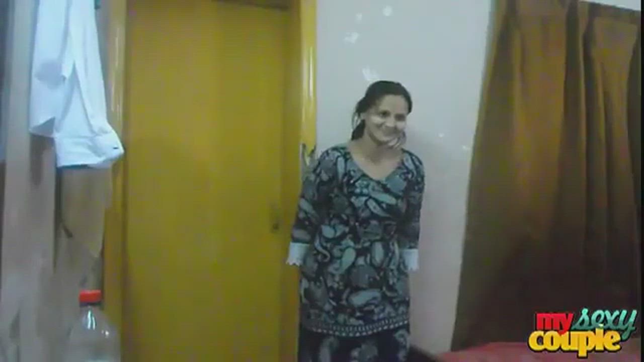 Babe Couple Desi gif