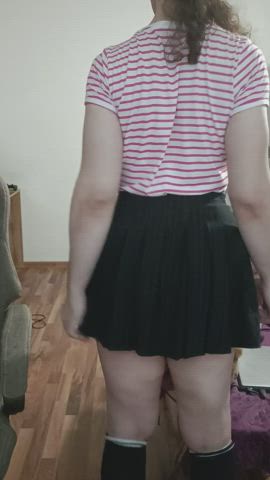 I haven't done one of these in a while sooo Happy Femboyy Friday <3