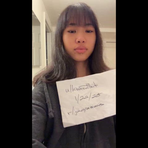 asian solo r/juicyasians gif
